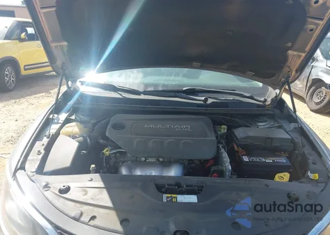 2015 Chrysler 200 Limited из США, поврежденный, VIN 1C3CCCAB7FN620902